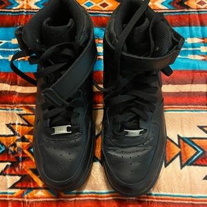 Nike Air Force One’s size 8.5